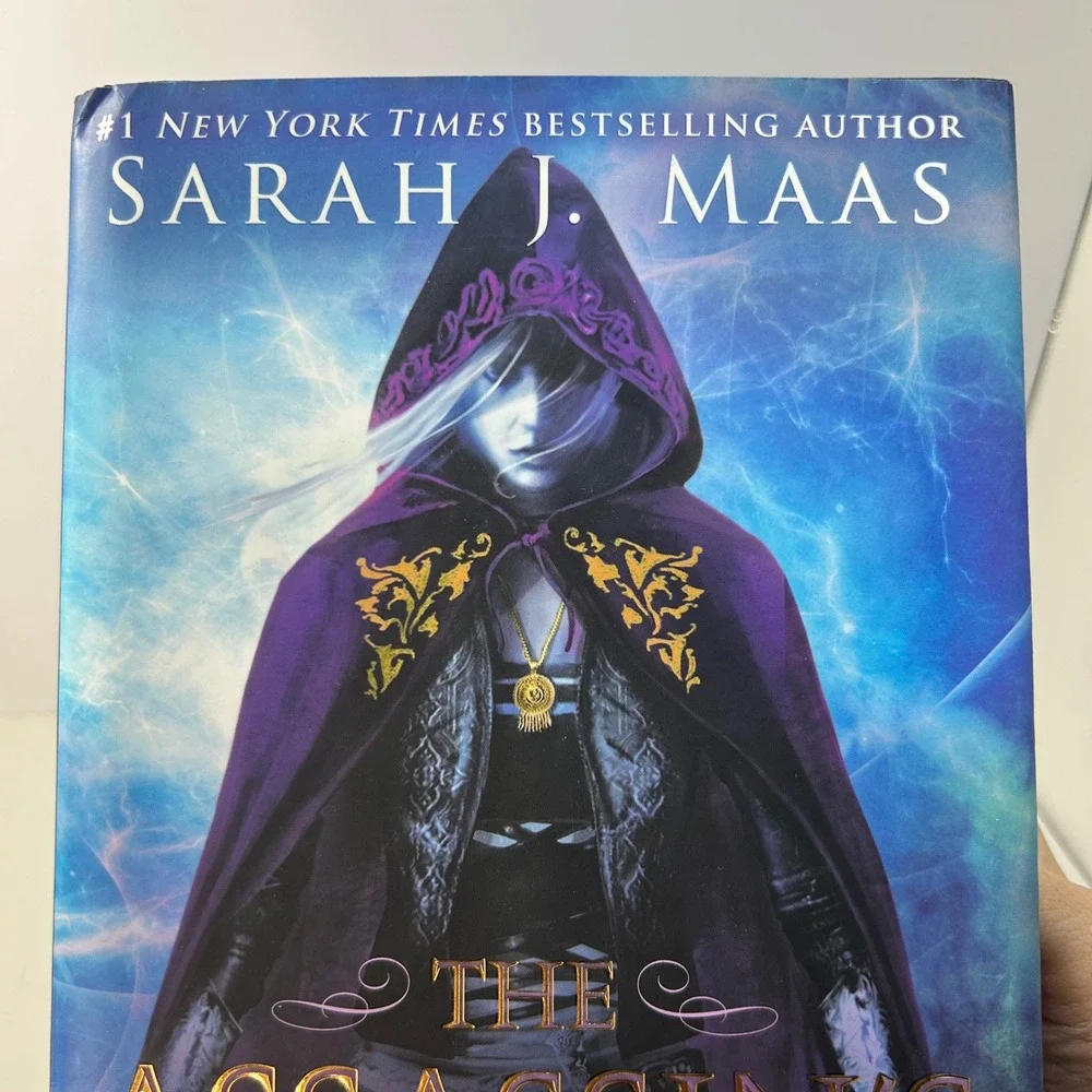 The Assassin's Blade Hardcover by Sarah J. Maas Throne of Glass